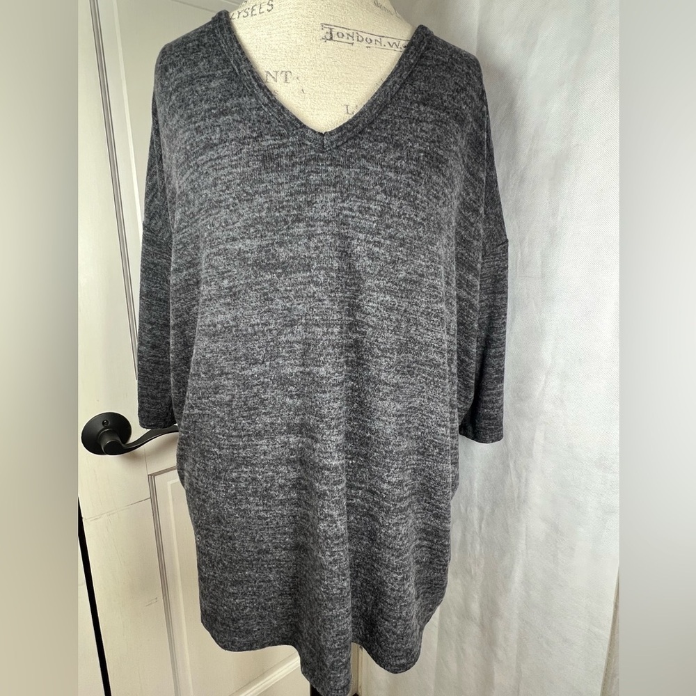 Torrid Excellent Condition Super Soft Plush Top In A Faded Dark Gray Size 1(1x)